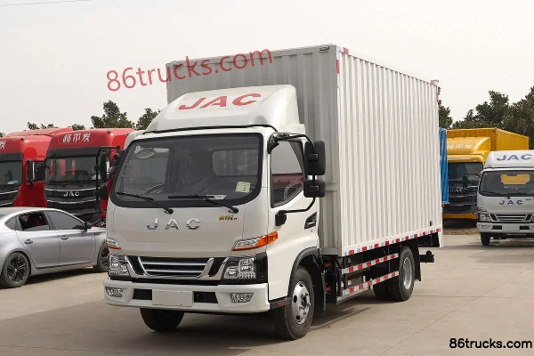 JAC Shuailing i5 4,5 T 4,15 m fourgon électrique pur 89,12 kWh 4X2(6 roues) Extérieur (3) | 86Trucks