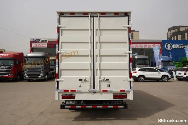 JAC Shuailing i5 4,5 T 4,15 m fourgon électrique pur 89,12 kWh 4X2(6 roues) Carrosserie (1) | 86Trucks