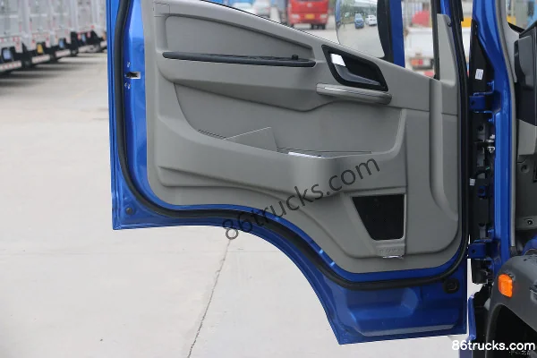 Sinotruk HOWO Tongsheng 130 ch 4X2(6 roues) 4.15m AMT automatic single-row van truck Cabine (3) | 86Trucks