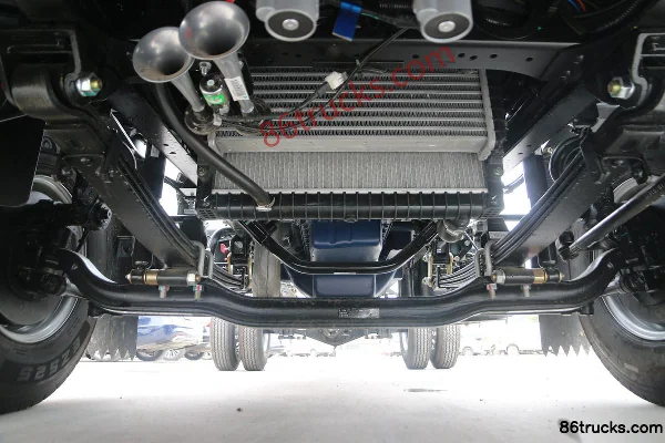 Sinotruk HOWO Tongsheng 130 ch 4X2(6 roues) 4.15m AMT automatic single-row van truck Châssis (1) | 86Trucks