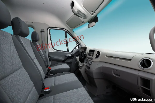 JAC Jienengwang 2021 version express 127 ch 7 places 2,0T diesel minibus (empattement long) Cabine (1) | 86Trucks