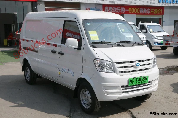 Ruichi EK07S 2.0T 2-Seat 2.1m Electric Panel Van Exterior
