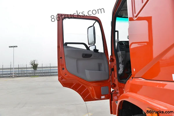 Sanhuan Shitong Haolong 230 hp 6X2(8 wheels) 4.8m dump truck (China VI) Cab (1) | 86Trucks