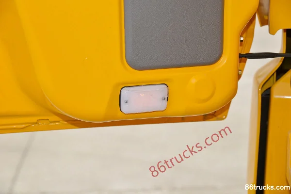 Sanhuan Shitong Haolong 300 hp 8X4(12 wheels) 5.8m Dump Truck Cab (3) | 86Trucks