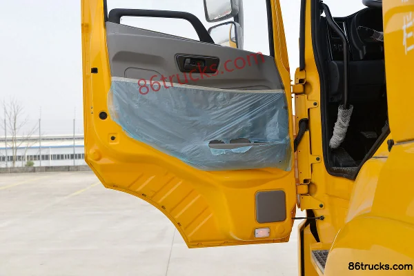 Sanhuan Shitong Haolong 300 hp 8X4(12 wheels) 5.8m Dump Truck Cab (2) | 86Trucks