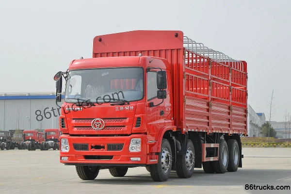 Sanhuan Shitong Haolong Luxury Edition 270hp 8X4(12 wheels) 6.8m Stake Cargo Truck Exterior (3) | 86Trucks