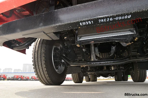 Sanhuan Shitong Haolong Luxury Edition 270hp 8X4(12 wheels) 6.8m Stake Cargo Truck Chassis (2) | 86Trucks
