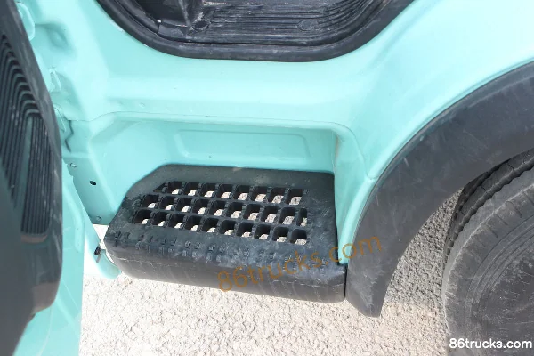 Foton Aumark M Card 122 hp 4X2(6 wheels) 3.38m Single Row Van Light Truck (China VI) Cab (2) | 86Trucks