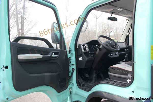 Foton Aumark M Card 122 hp 4X2(6 wheels) 3.38m Single Row Van Light Truck (China VI) Cab (1) | 86Trucks