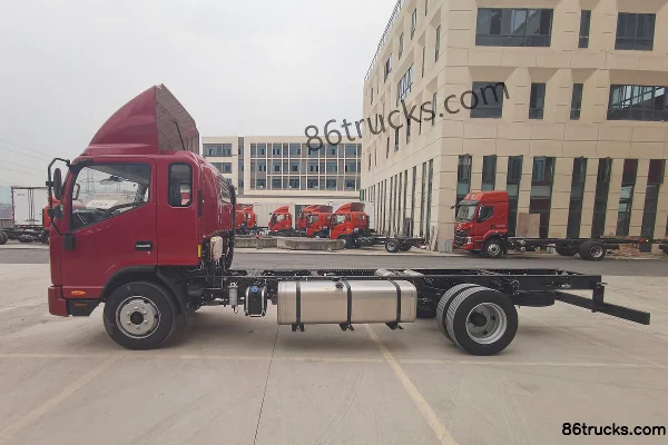 JAC Qingtianzhu 170 ch 4X2(6 roues) 4,845 m camion porteur à ridelles avec cabine avancée Extérieur (3) | 86Trucks