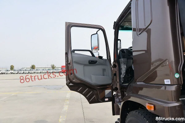 Sanhuan Shitong Haolong Comfort Edition 260 hp 8X2(10 wheels) 7.6m Flatbed Cargo Truck (China VI) Cab (1) | 86Trucks