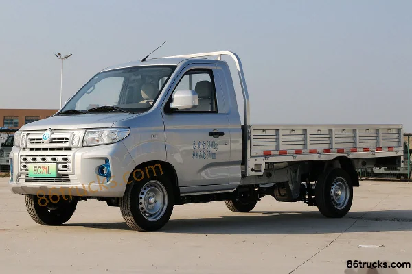 Ruichi EC71L 3,3 T plateau micro camion électrique 3,3 m 50,232 kWh 4X2(6 roues) Extérieur (3) | 86Trucks
