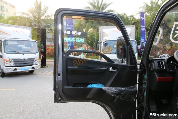 Foton Times Linghang S1 1,5 L 136 ch 4X2(6 roues) essence fourgon micro camion 3,7 m simple cabine (China VI) (rapport de pont 4,333) (1)