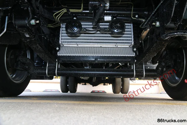 Foton Times Linghang S1 1,5 L 136 ch 4X2(6 roues) essence fourgon micro camion 3,7 m simple cabine (China VI) (rapport de pont 4,333) Châssi