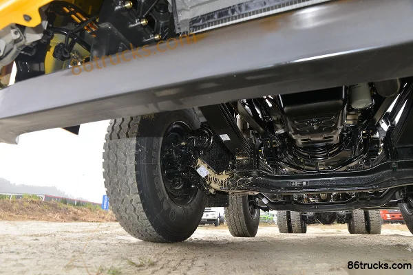 Dongfeng Commercial Vehicle Tianlong VL 350hp 8X4(12 wheels) Power Truck Chassis (China VI) (2) | 86Trucks
