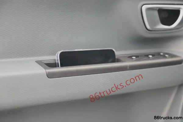 FARIZON Xingxiang V6E 3T 2.8m Electric Panel Van 38.64kWh Cab (3) | 86Trucks