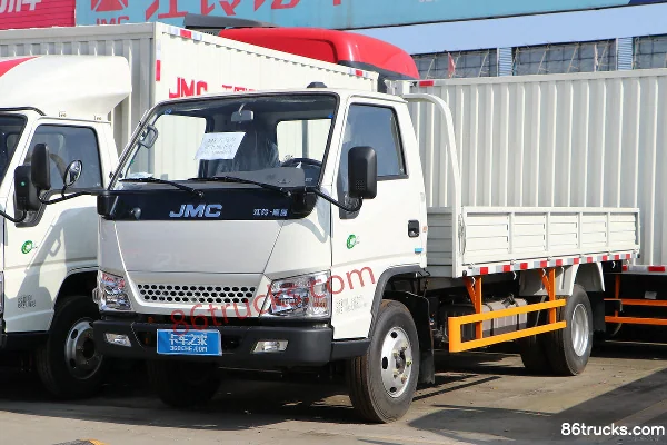 JMC Shunwei Narrow Body 143 hp 4X2(6 wheels) 4.22m Single Row Flatbed Light Truck (China VI) (Air Brake) Exterior (3) | 86Trucks