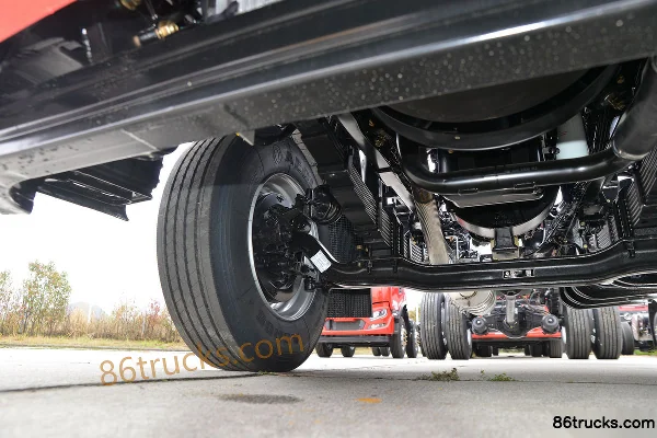 Dongfeng Commercial Vehicle Tianjin KR Elite Edition 210hp 4X2(6 wheels) 6.8m Flatbed Cargo Truck (Flat Roof)(Ratio 4.1) Chassis (2) | 86Tru