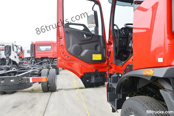 Dongfeng Commercial Vehicle Tianjin KR Elite Edition 260 hp 6X2(8 wheels) 6.8m flatbed cargo truck (China VI) (flat roof double sleeper) Cab