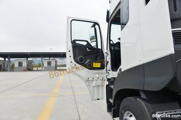 Dongfeng Commercial Vehicle Tianlong KL Heavy Truck 430 hp 4X2(6 wheels) Tractor Truck (China VI) (Ratio 2.643) Cab (1) | 86Trucks