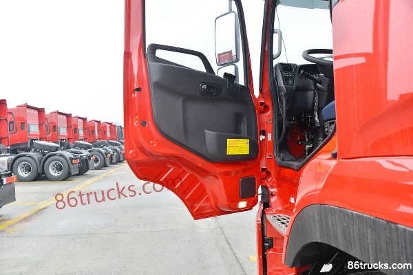 Dongfeng Commercial Vehicle Tianlong VL Heavy Truck 2018 520 hp 6X4(10 wheels) Tractor Truck (Flat Top) Cab (2) | 86Trucks