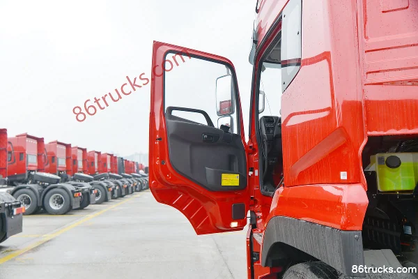 Dongfeng Commercial Vehicle Tianlong VL Heavy Truck 2018 520 hp 6X4(10 wheels) Tractor Truck (Flat Top) Cab (1) | 86Trucks