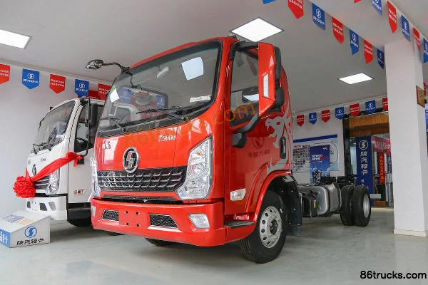 SHACMAN Light Truck Delong K5000 130hp 4X2(6 wheels) 4.18m single-row flatbed light truck (China VI) Exterior (3) | 86Trucks
