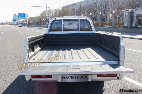 Changan Kaicheng F300 2022 Hou Lang 1.5L essence 115 ch 4x2(6 roues) boîte manuelle 5 rapports empattement long double cabine pick-up Photos