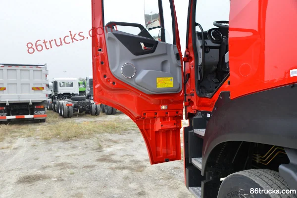 Dongfeng Commercial Vehicle Tianlong KL 465 ch 8X4(12 roues) 9,6 m camion porteur fourgon Cabine (2) | 86Trucks