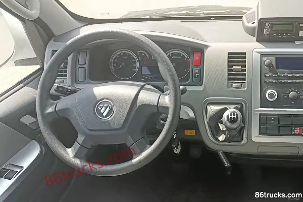 Foton utilitaire Fengjing G7 2022 Édition Prestige 160 ch 2,4 L essence 6 places empattement court toit haut Cabine (1) | 86Trucks