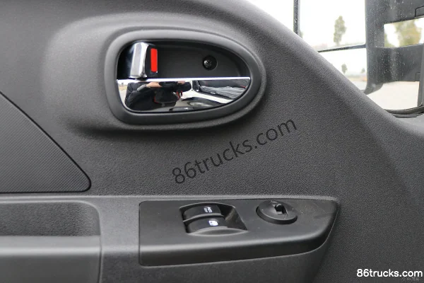 JAC Kaida X6 116hp 4X2(6 wheels) 3.8m Single Row Van Micro Truck (China VI) Cab (3) | 86Trucks