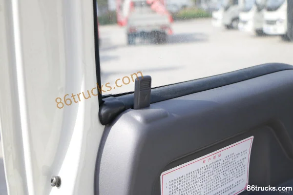 Foton Times Xiaoka Star 3 115 ch 4X2(6 roues) 3.2m double-row flatbed light truck Cabine (2) | 86Trucks