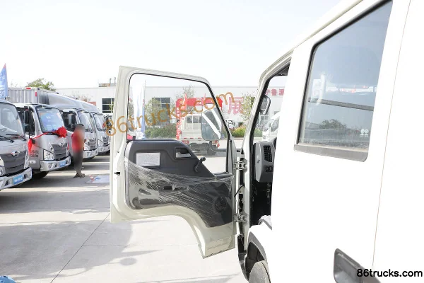 Foton Times Xiaoka Star 3 115 ch 4X2(6 roues) 3.2m double-row flatbed light truck Cabine (1) | 86Trucks