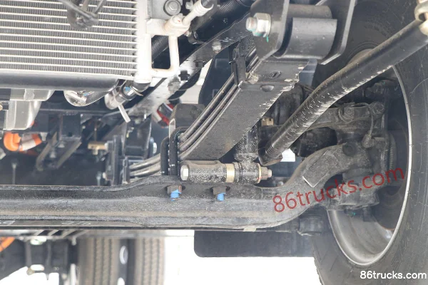 Yutong Wide Body 4.2m single-row pure electric van light truck (aluminum body) 4X2(6 wheels) Chassis (3) | 86Trucks