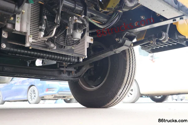FAW Jiefang Tiger VR 130 hp 4X2(6 wheels) 3.2m Double Row Flatbed Light Truck Chassis (3) | 86Trucks