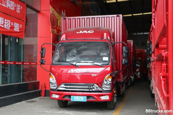 JAC Kangling J5 116 hp 4X2(6 wheels) 4.15m single-row enclosed light truck Exterior (3) | 86Trucks