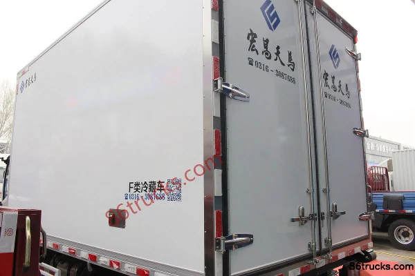 JAC Shuailing Q6 Ice Doctor Supreme Edition 160 hp 4X2(6 wheels) 4.015 m refrigerated truck (China VI) (4.33 ratio) Body (1) | 86Trucks
