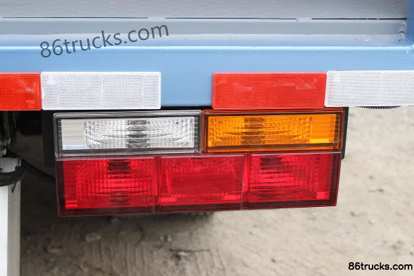 SHACMAN Light Truck Delong K3000 4.18m Van Electric Light Truck 98.04kWh 4X2(6 wheels) Body (3) | 86Trucks