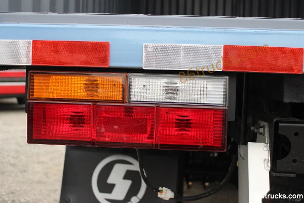 SHACMAN Light Truck Delong K3000 4.18m Van Electric Light Truck 98.04kWh 4X2(6 wheels) Body (2) | 86Trucks