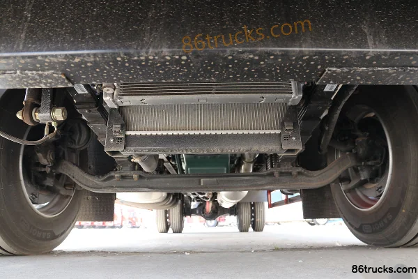 FAW Jiefang Qingdao JK6 camion moyen 260 ch 4X2(6 roues) camion porteur à ridelles 6,8 m (China VI) Châssis (1) | 86Trucks