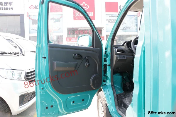 Changan Kuayue Wang X1 Standard Edition 1.6L Gasoline 105hp 4X2(6 wheels) 2.585m Single Row Van Mini Truck (China VI) Cab (1) | 86Trucks
