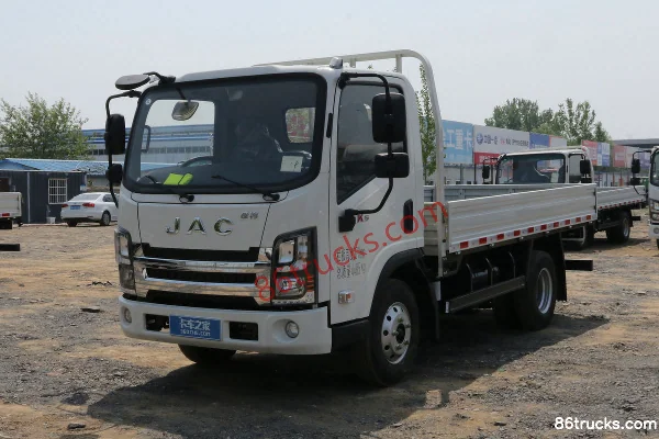 JAC Weiling K5 132 hp 4X2(6 wheels) 3.7m Single Row Flatbed Light Truck Exterior (3) | 86Trucks