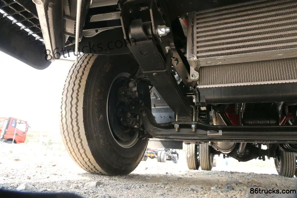 JAC Weiling K5 132hp 4X2(6 wheels) 3.7m Single Row Van Light Truck Chassis (2) | 86Trucks
