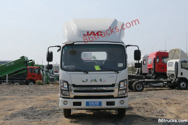 JAC Weiling K6 160 hp 4X2(6 wheels) 3.85m Semi-Row Stake Light Truck (China VI) Exterior (2) | 86Trucks