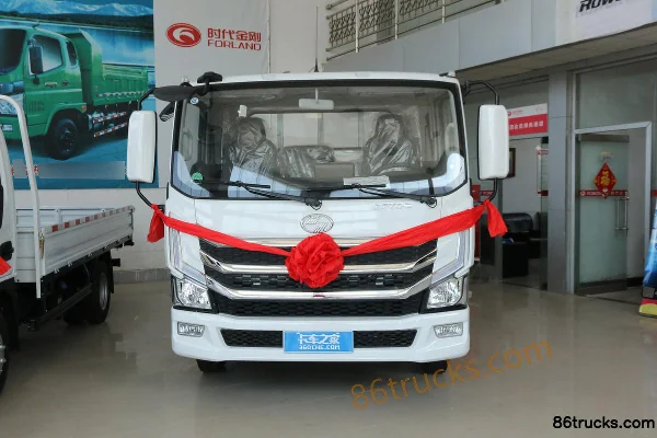 Yuejin Chaoyun H500 Comfort Edition 150 hp 4X2(6 wheels) 4.2m AMT automatic single-row flatbed light truck (China VI) Exterior (2) | 86Truck