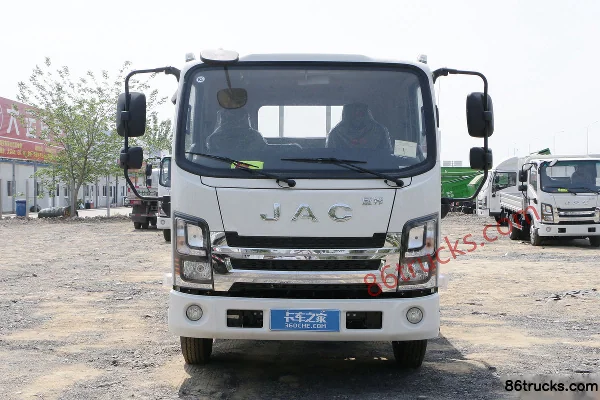 JAC Weiling K5 Value Edition 132hp 4X2(6 wheels) 3.85m Semi-Row Flatbed Light Truck Exterior (2) | 86Trucks