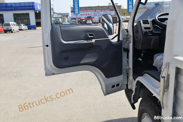 JMC Shunwei Narrow Body 143hp 4X2(6 wheels) 4.255m Single Row Flatbed Light Truck (China VI)(Hydraulic Brake) Cab (2) | 86Trucks