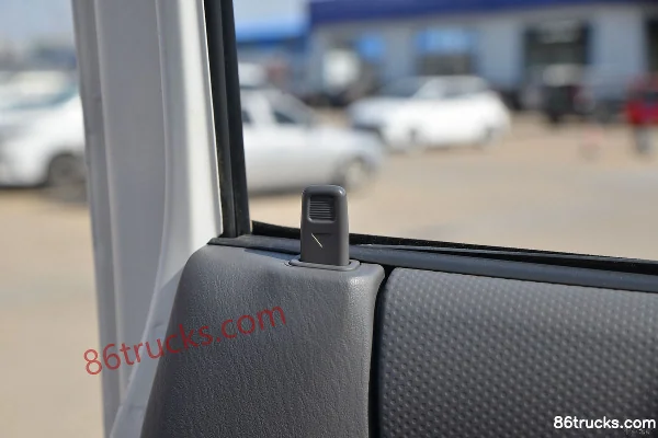 JMC Shunwei Narrow Body 127hp 4X2(6 wheels) 3.32m Double Row Van Light Truck (China VI)(Hydraulic Brake)(Ratio 6.142) Cab (3) | 86Trucks