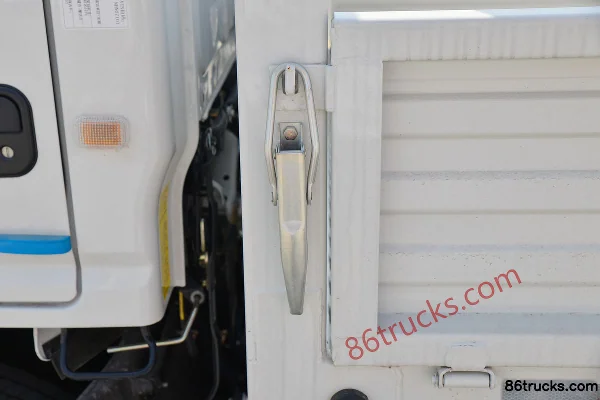 JMC Shunwei Narrow Body 143hp 4X2(6 wheels) 4.255m Single Row Flatbed Light Truck (China VI)(Hydraulic Brake) (3) | 86Trucks