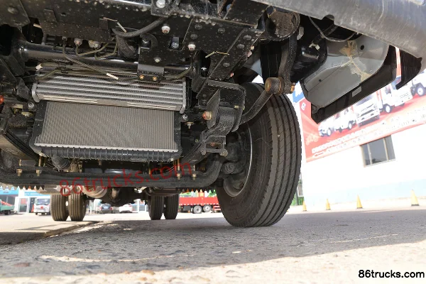 JMC Shunwei Narrow Body 127hp 4X2(6 wheels) 3.32m Double Row Van Light Truck (China VI)(Hydraulic Brake)(Ratio 6.142) Chassis (3) | 86Trucks